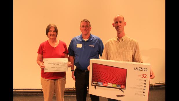 Grand Oaks Baptist of Chillicothe won the grand prize of a 32” Smart T.V.